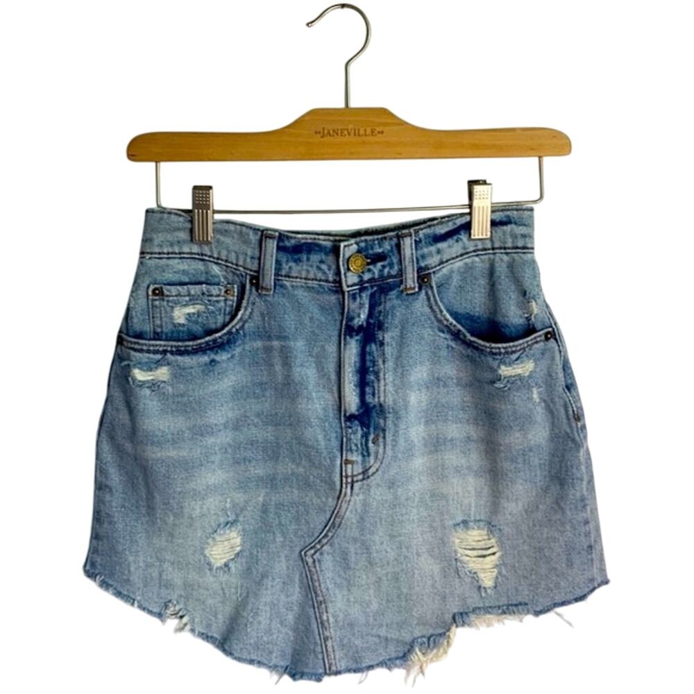 Urban Outfitters BDG Distressed Blue Denim Raw Hem Jean Mini Skirt W-402 Size XS